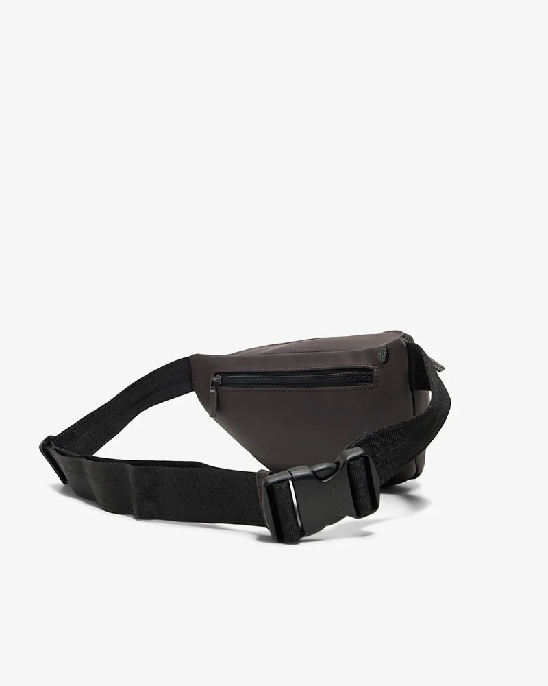 HUNTER WOMEN ERRAND ESPRESSO MATTE PU W/ CAROB SYN - Image 6